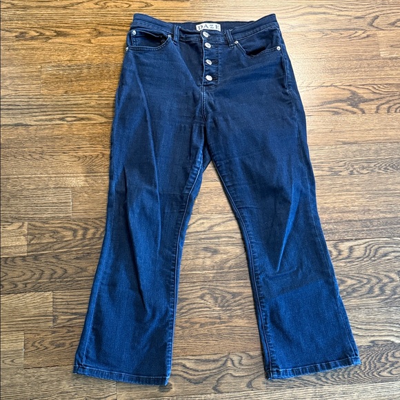 Daze Denim - Daze Dark Wash Blue Ankle Flair Jeans Size 29
